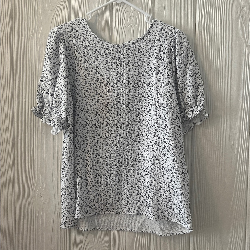 Floral Print Blouse with Puff Sleeves
